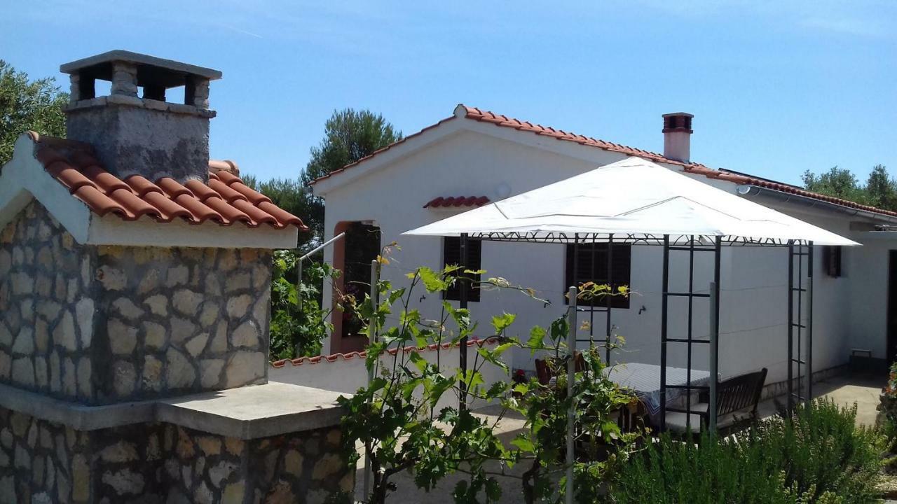 Holiday Home Nada Sali Extérieur photo